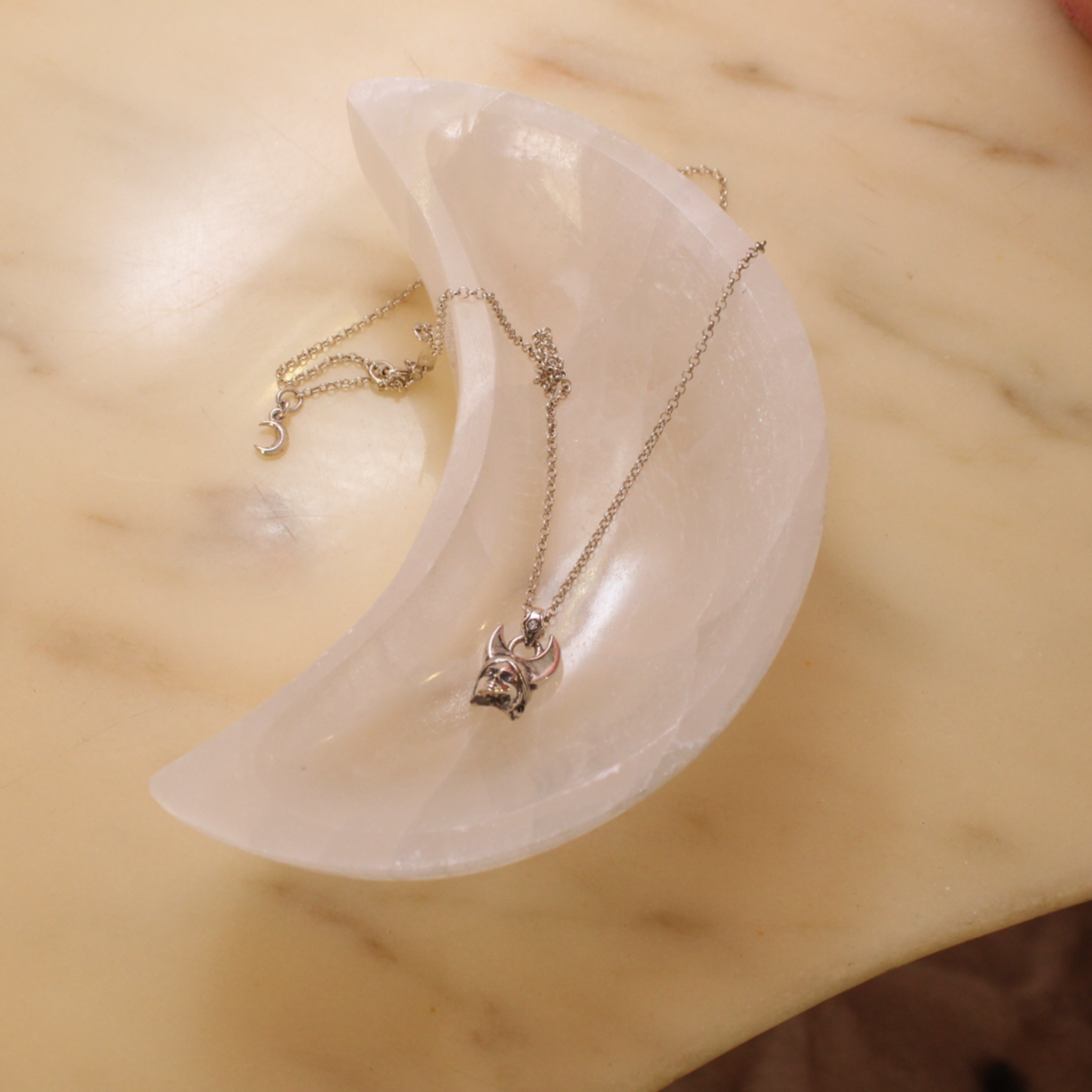 Luna in Selenite - Dimora Cosmica