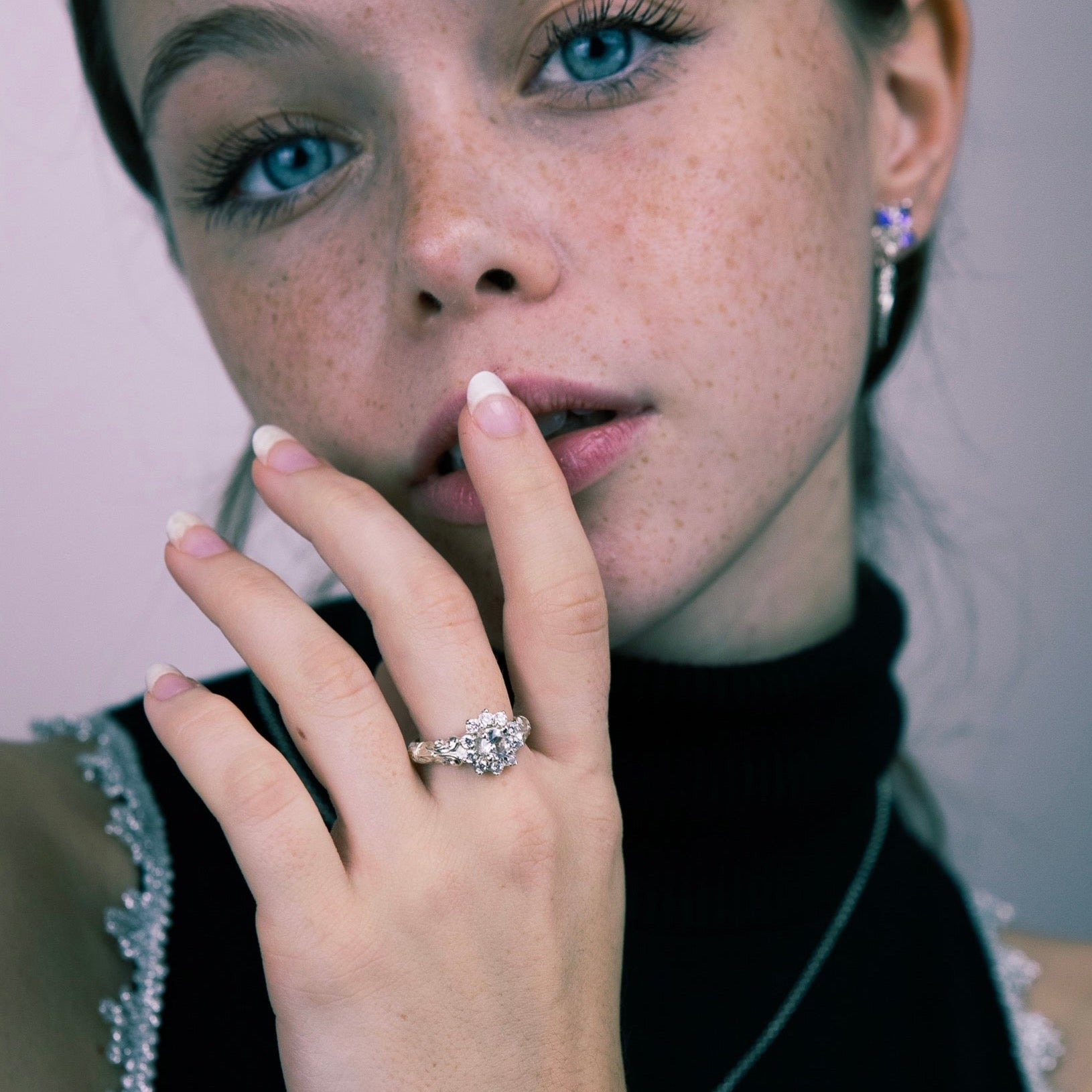 White Dahlia - Cosmica Gioielli